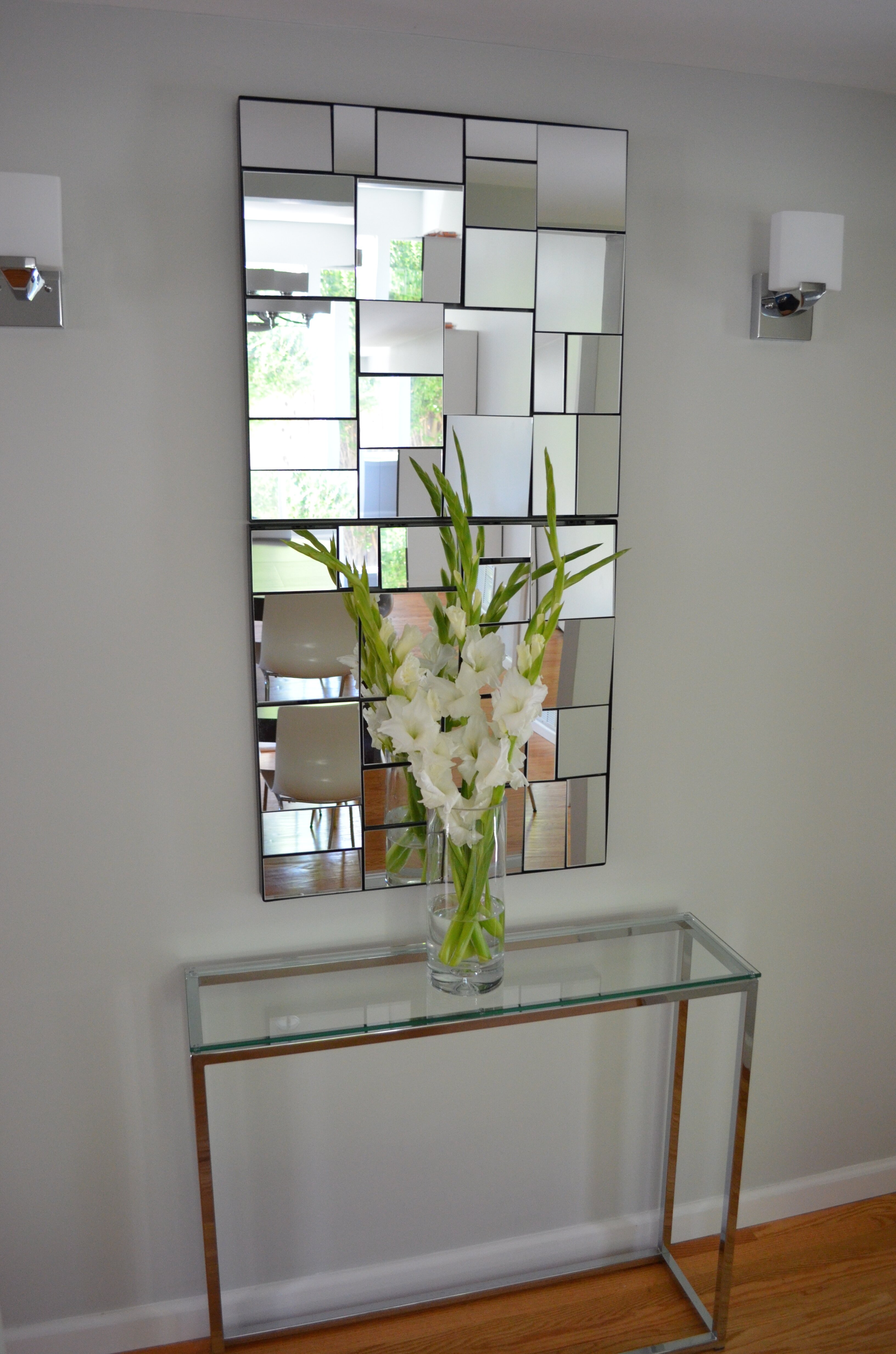 Interesting Entry Room Decor Ideas with Entryway Mirror: Mirror Coat Hooks | Entryway Table Lamps | Entryway Mirror
